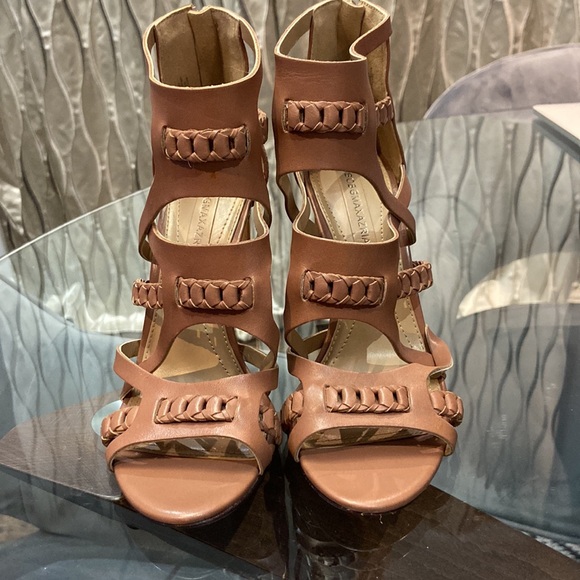 Womens sandal BCBGMAXAZRIA - Picture 2 of 6